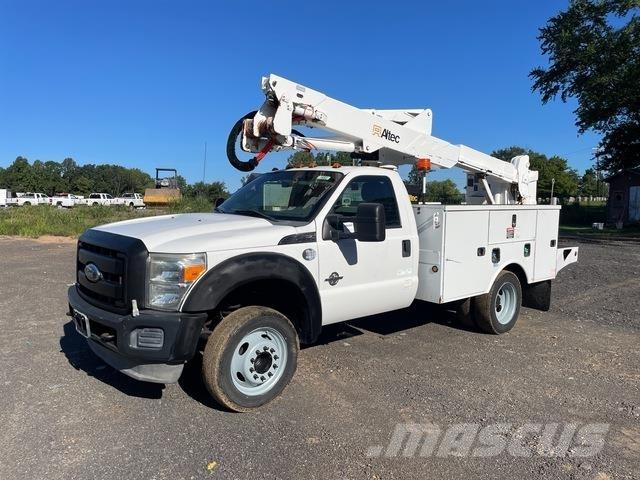 Ford F-550 Ant vilkikų montuojamos kėlimo platformos