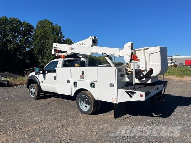 Ford F-550 Ant vilkikų montuojamos kėlimo platformos