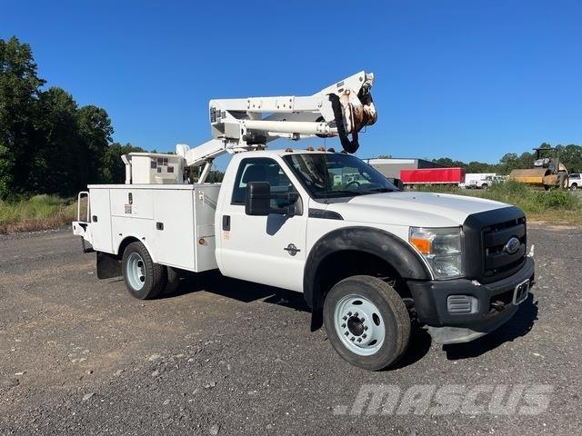 Ford F-550 Ant vilkikų montuojamos kėlimo platformos