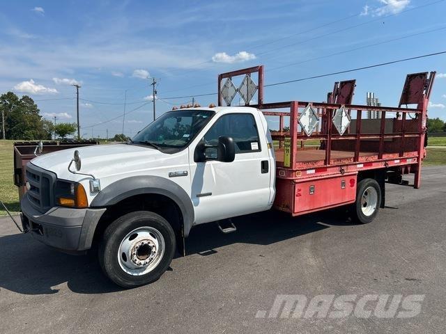 Ford F-550 Platformos/ Pakrovimas iš šono