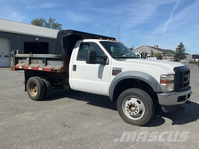 Ford F-550 Savivarčių priekabų vilkikai