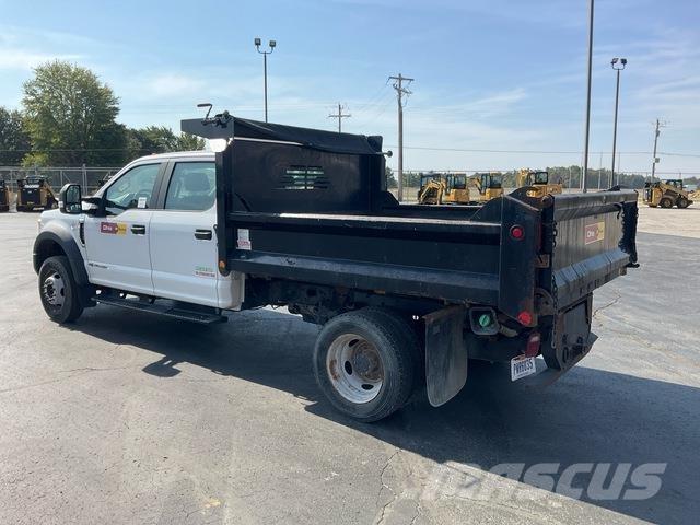 Ford F-550 Savivarčių priekabų vilkikai
