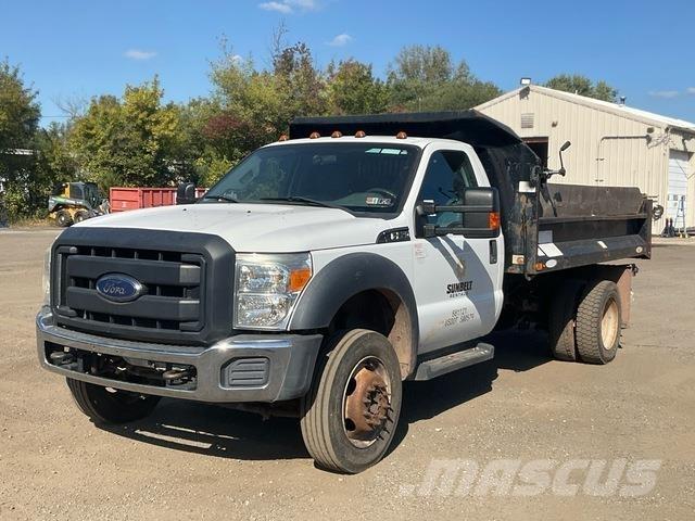 Ford F-550 Savivarčių priekabų vilkikai