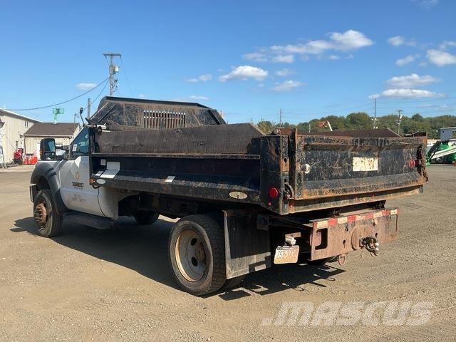 Ford F-550 Savivarčių priekabų vilkikai