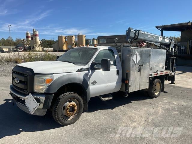 Ford F-550 Automobiliniai kranai