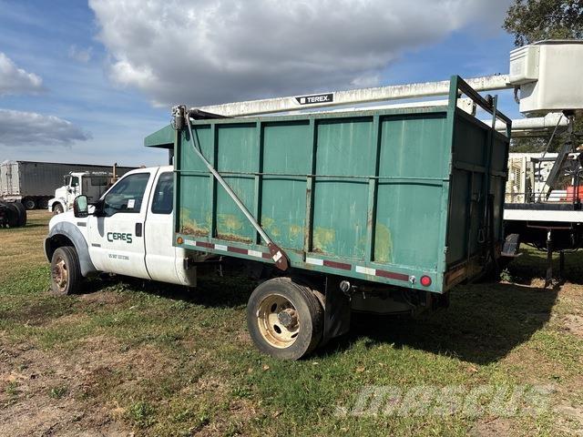 Ford F-550 Savivarčių priekabų vilkikai