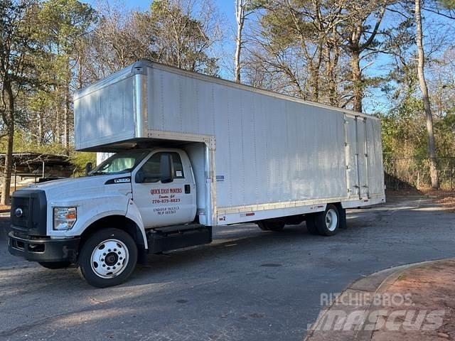 Ford F-650 Sunkvežimiai su dengtu kėbulu