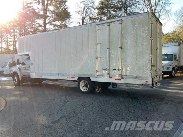 Ford F-650 Sunkvežimiai su dengtu kėbulu
