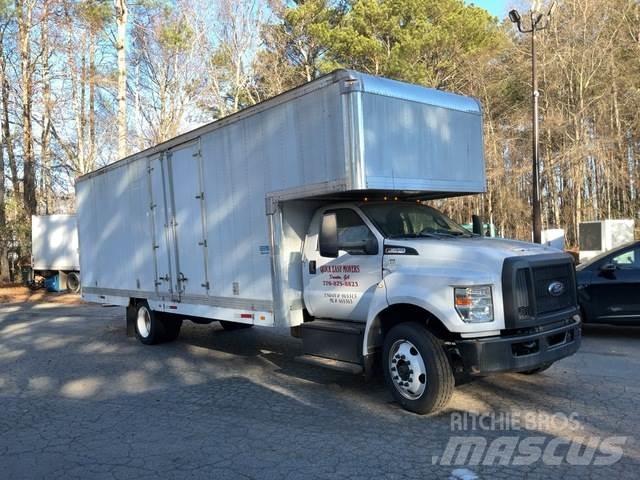 Ford F-650 Sunkvežimiai su dengtu kėbulu