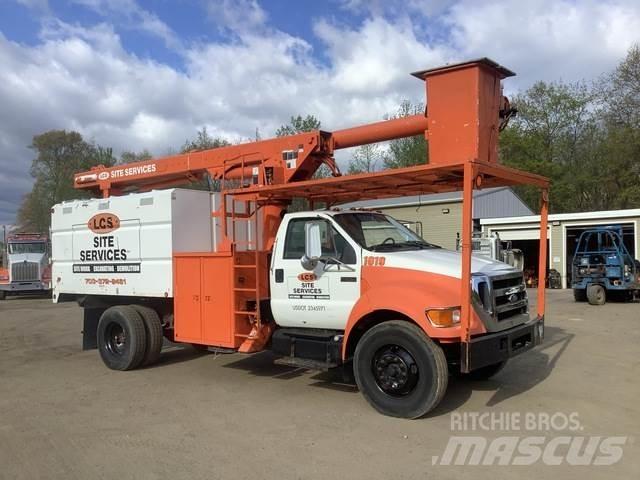 Ford F-650 Ant vilkikų montuojamos kėlimo platformos