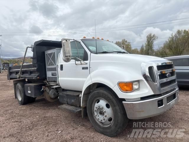 Ford F-650 Savivarčių priekabų vilkikai