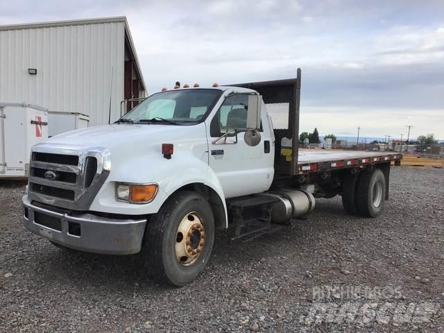 Ford F-650 Savivarčių priekabų vilkikai