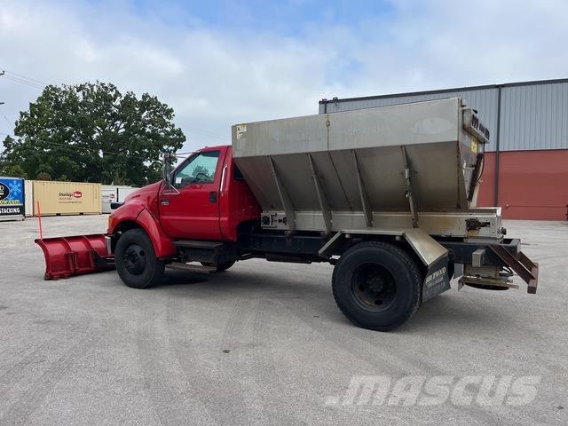 Ford F-650 Sniego peiliai ir valytuvai