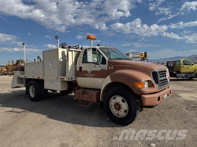 Ford F-650 Automobilinės cisternos