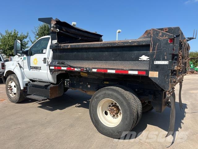 Ford F-650 Savivarčių priekabų vilkikai