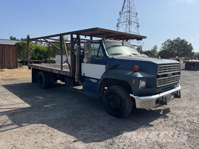 Ford F-700 Platformos/ Pakrovimas iš šono