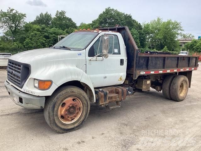Ford F-750 Savivarčių priekabų vilkikai