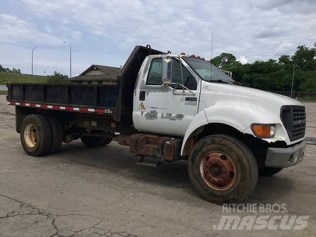 Ford F-750 Savivarčių priekabų vilkikai