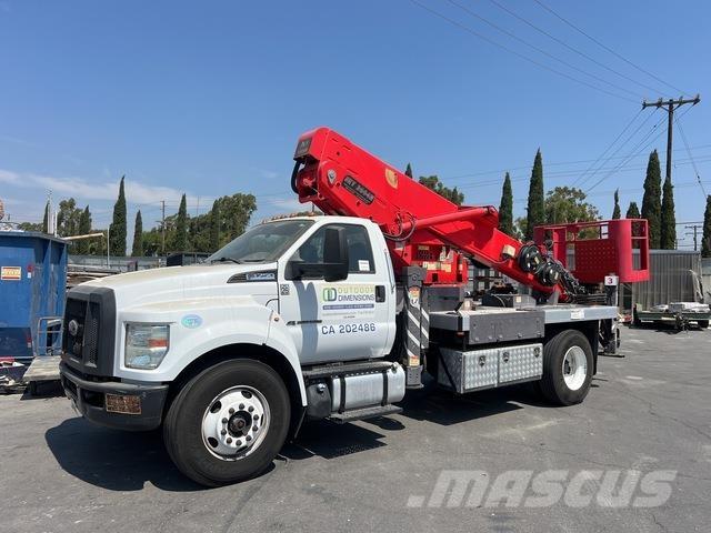 Ford F-750 Kita