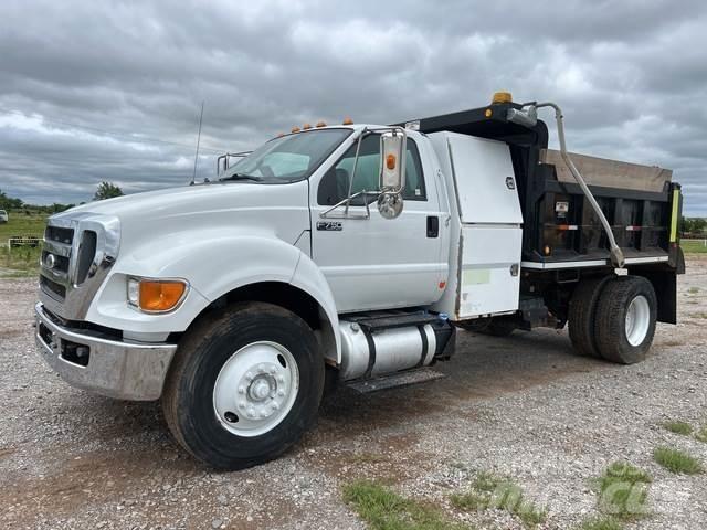Ford F-750 Savivarčių priekabų vilkikai
