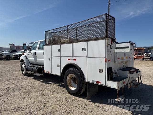 Ford F-750 Visuotinės / bendrosios paskirties automobiliai