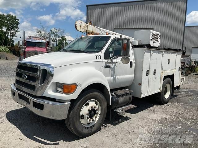 Ford F-750 Pikapai / Bortiniai sunkvežimiai