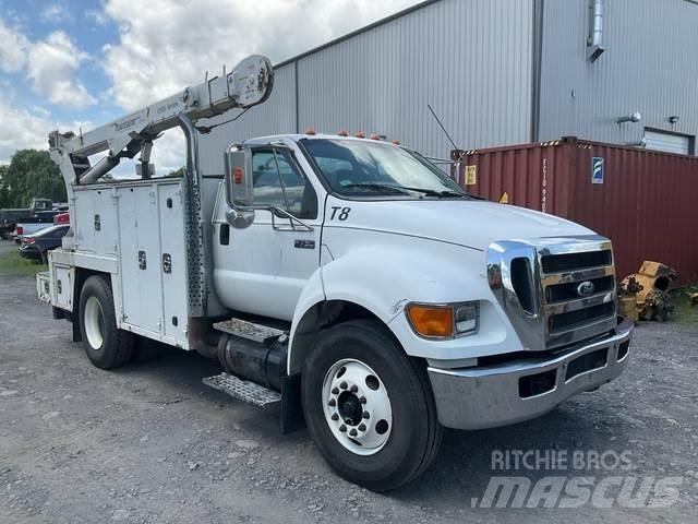 Ford F-750 Pikapai / Bortiniai sunkvežimiai
