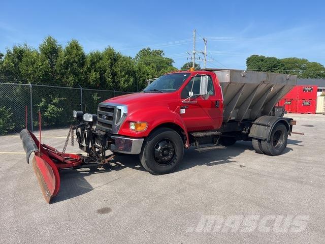 Ford F-750 Sniego peiliai ir valytuvai