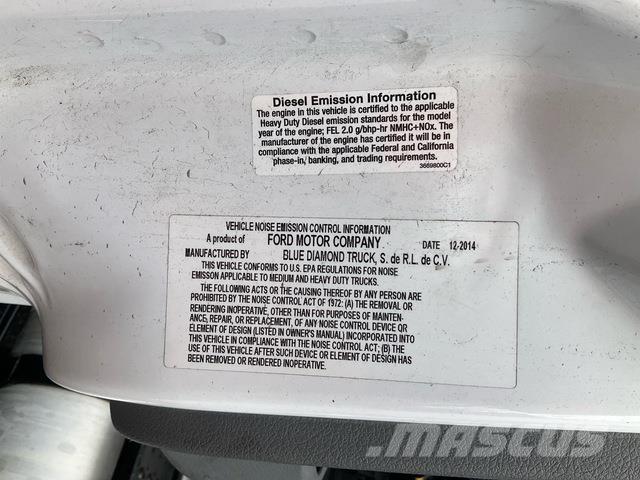 Ford F-750 Gėrimų tiekimo sunkvežimiai