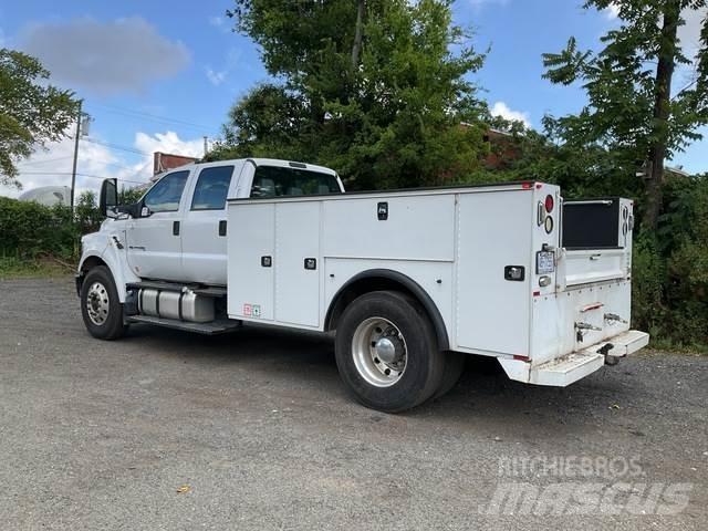 Ford F-750 Pikapai / Bortiniai sunkvežimiai