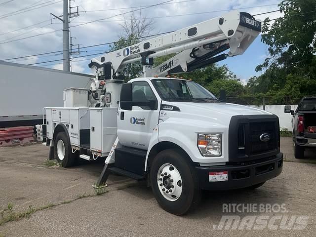 Ford F-750 Ant vilkikų montuojamos kėlimo platformos