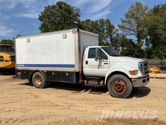 Ford F-750 Automobilinės cisternos
