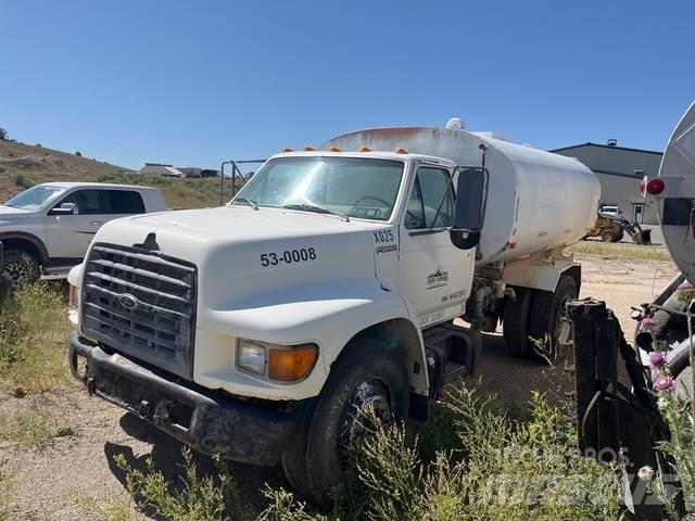 Ford F-800 Vandens sunkvežimiai