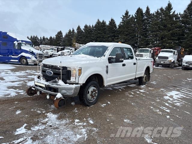 Ford F350 Pikapai / Bortiniai sunkvežimiai