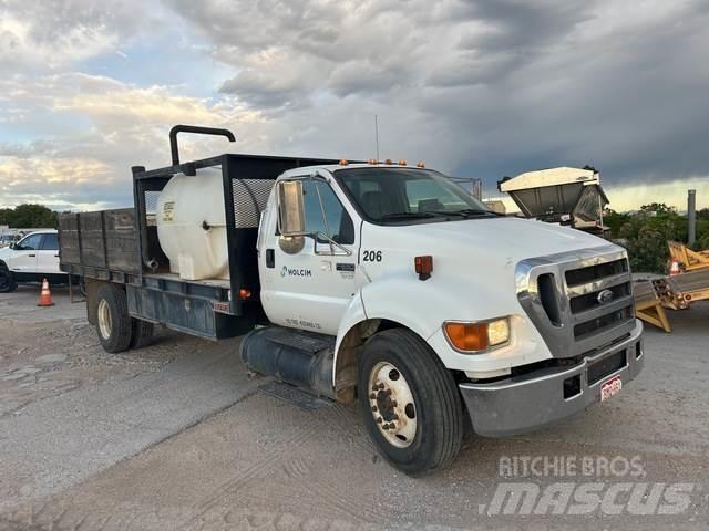 Ford F650 Vandens sunkvežimiai