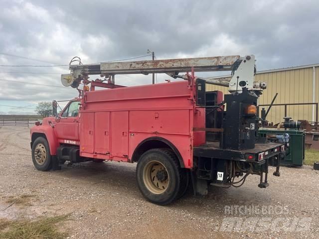 Ford F800 Pikapai / Bortiniai sunkvežimiai