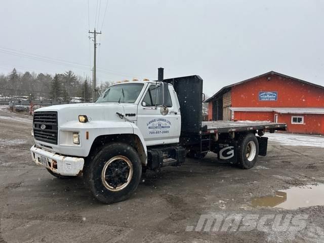 Ford F800 Savivarčių priekabų vilkikai