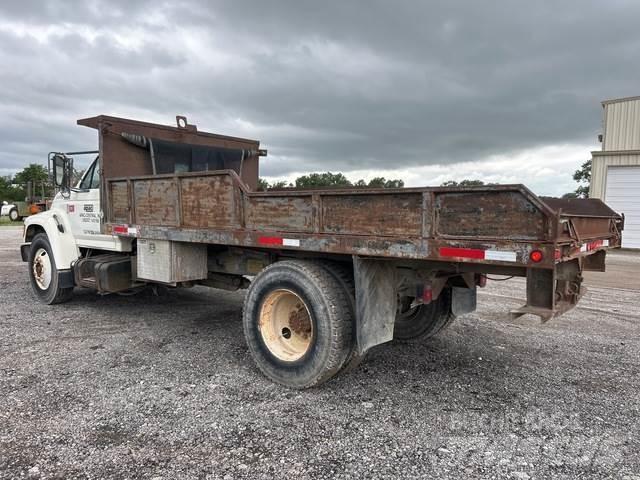 Ford F800 Savivarčių priekabų vilkikai
