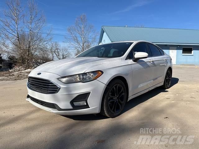 Ford Fusion Lengvieji automobiliai