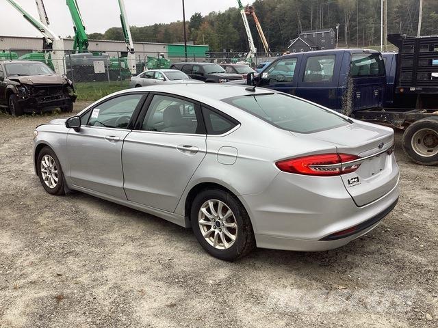 Ford Fusion S Lengvieji automobiliai