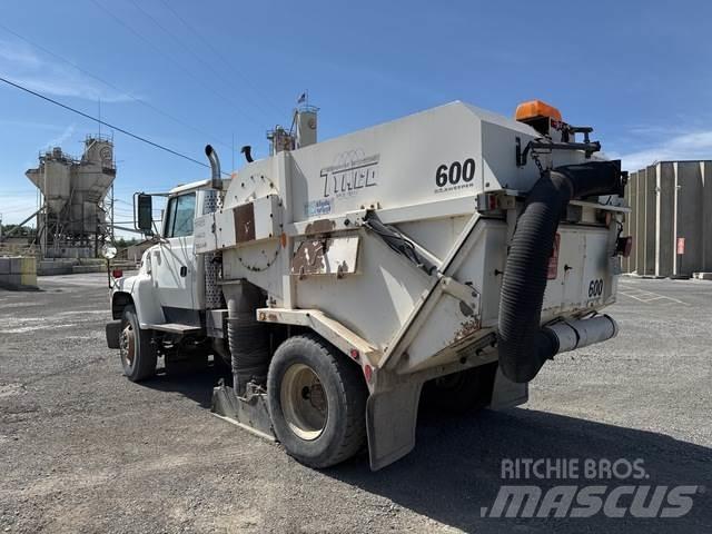 Ford LN7000 Šlavimo sunkvežimiai