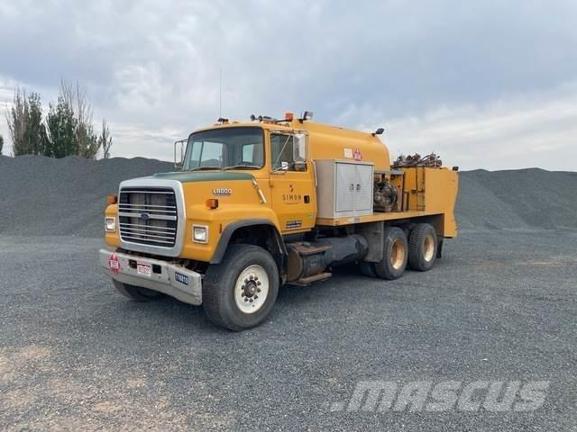 Ford LNT8000 Automobilinės cisternos