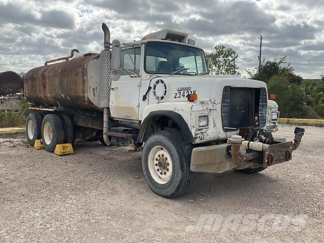 Ford LT9000 Vandens sunkvežimiai