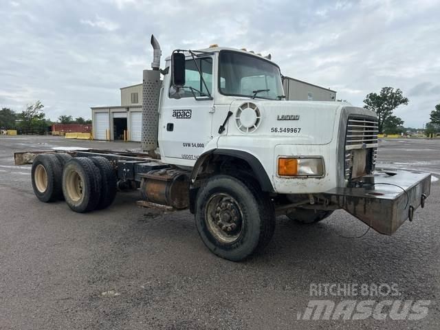 Ford LTS9000 Kabinos ir salonai