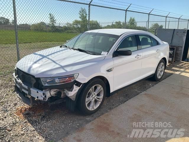 Ford Taurus Lengvieji automobiliai
