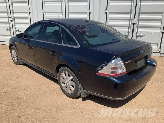 Ford Taurus SE Lengvieji automobiliai