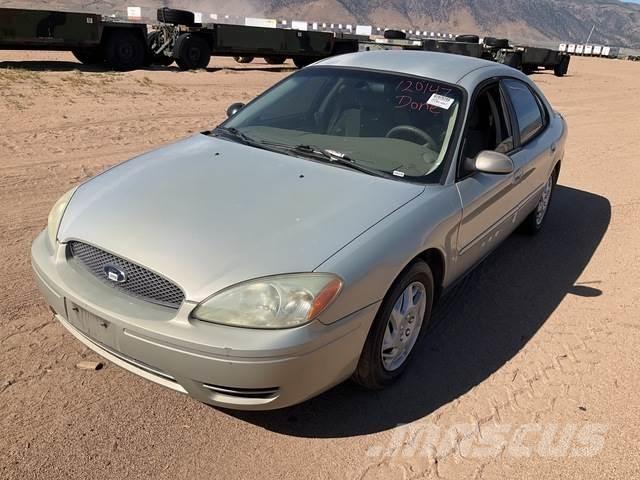 Ford Taurus SE Lengvieji automobiliai