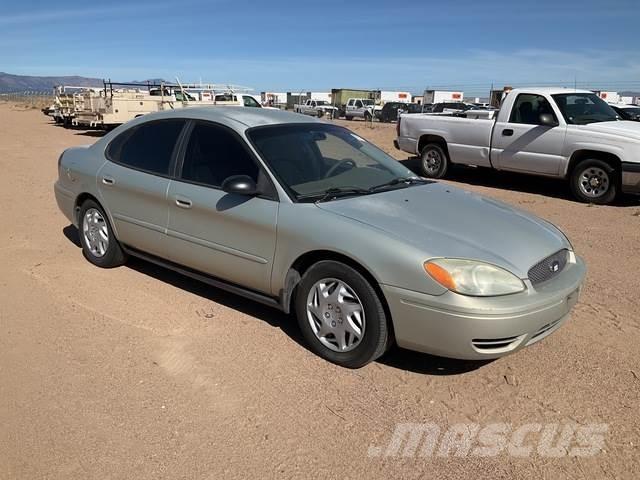 Ford Taurus SE Lengvieji automobiliai