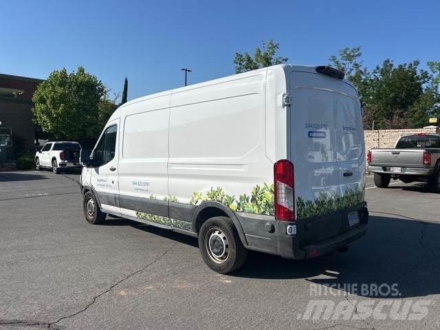 Ford Transit Krovininiai furgonai