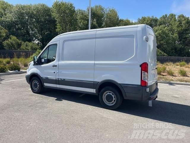 Ford Transit Krovininiai furgonai